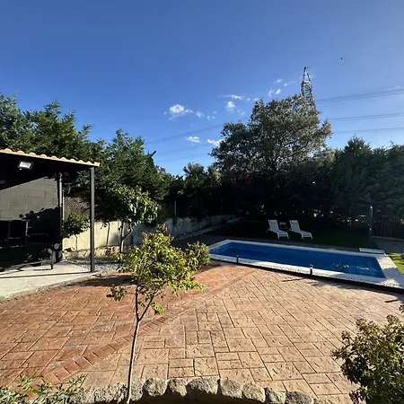 La Casita En - Privado Con Piscina, Barbacoa Y Chimenea Maello