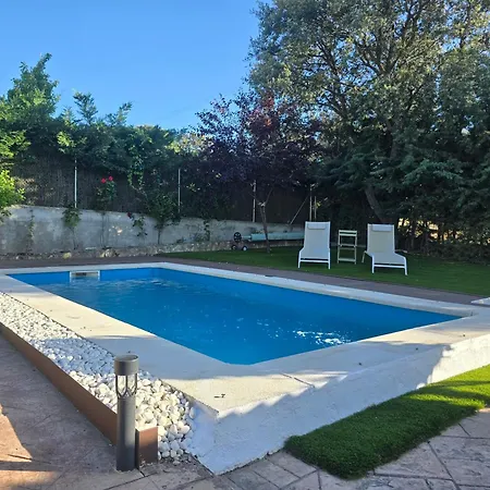 La Casita En - Privado Con Piscina, Barbacoa Y Chimenea Maello