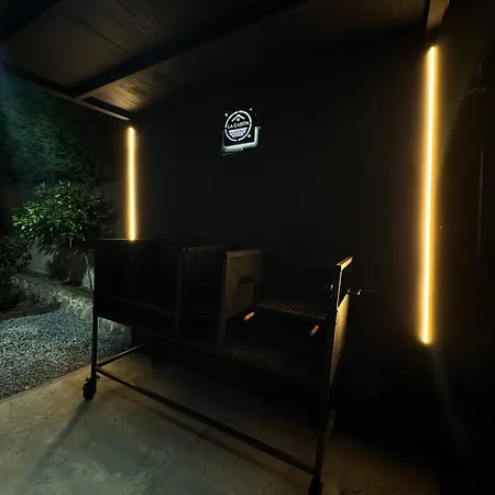 La Casita En - Privado Con Piscina, Barbacoa Y Chimenea